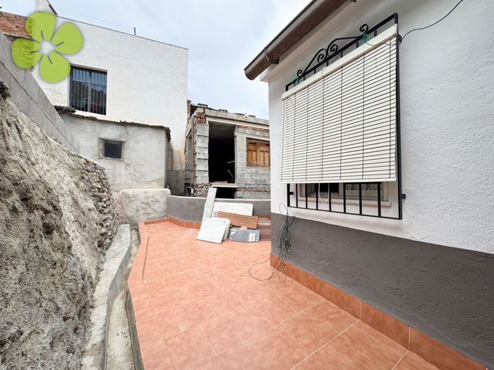 Image No.19-8 Bed Village House for sale