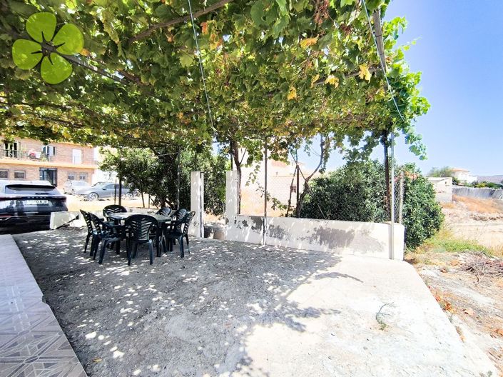 Image No.17-2 Bed Country House for sale