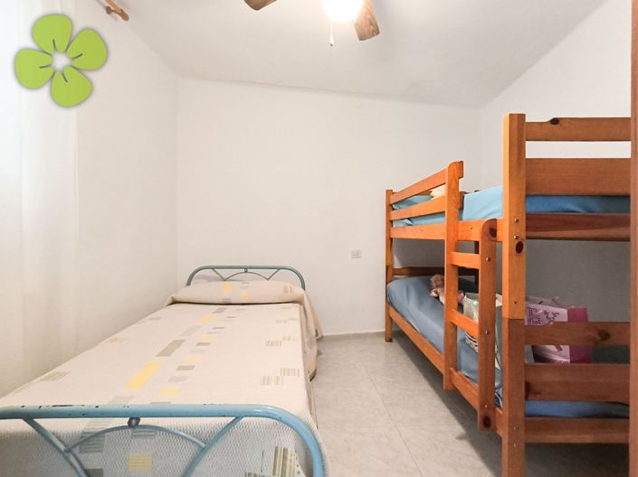 Image No.7-2 Bed Country House for sale