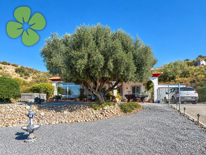 Image No.27-3 Bed Villa for sale