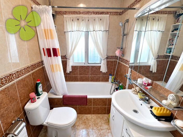Image No.16-4 Bed Villa for sale