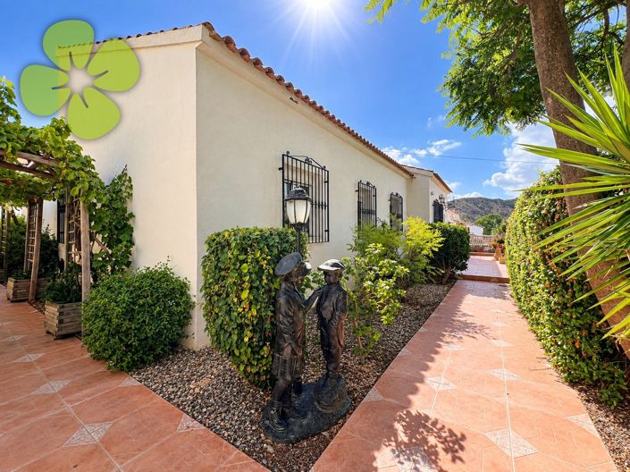 Image No.25-4 Bed Villa for sale