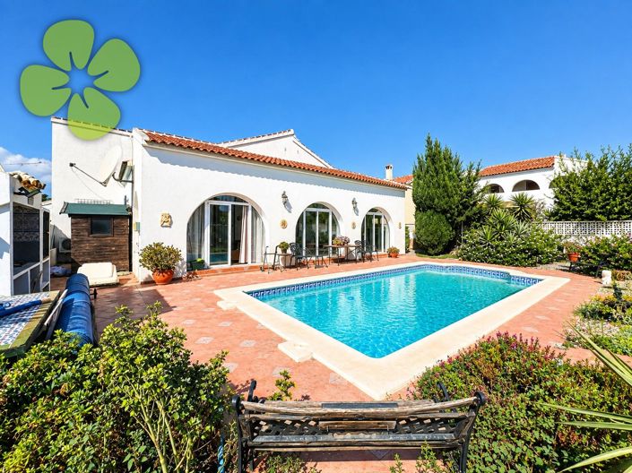 Image No.30-4 Bed Villa for sale