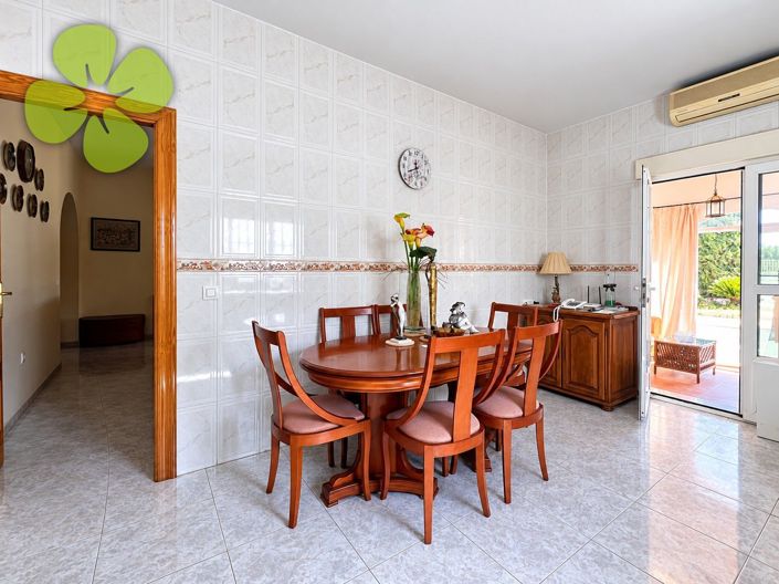 Image No.6-4 Bed Villa for sale