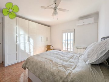 82731920x1440-wm