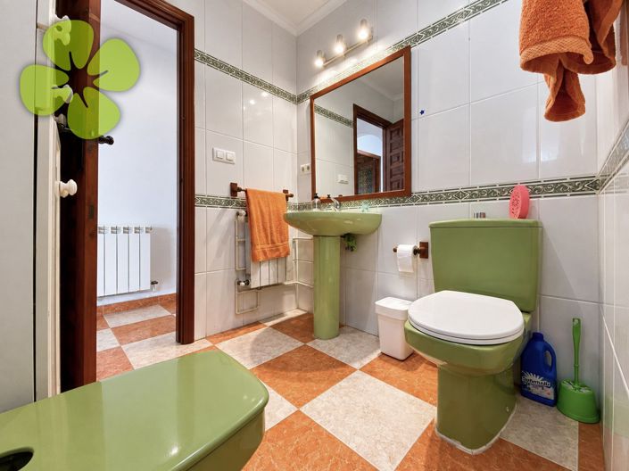 Image No.22-4 Bed Villa for sale