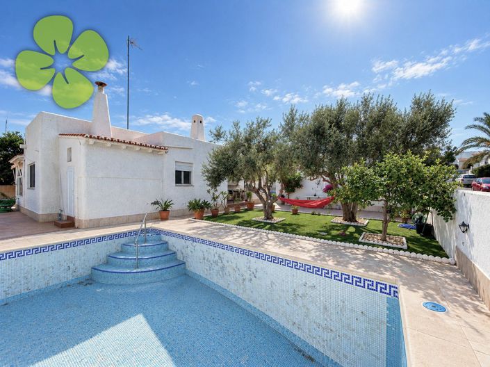 Image No.28-4 Bed Villa for sale