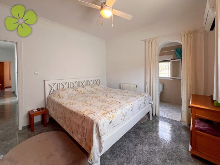 Image No.15-4 Bed Villa for sale