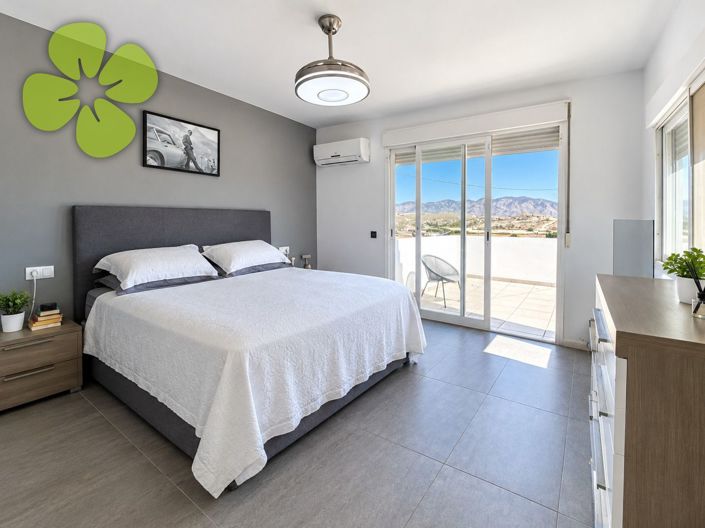 Image No.18-4 Bed Villa for sale