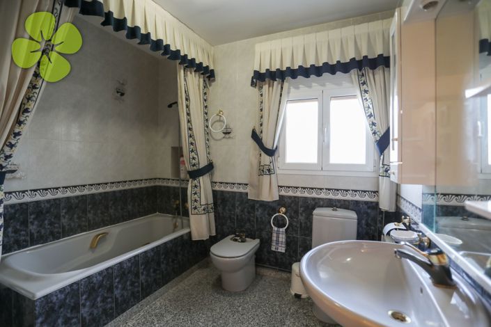 Image No.22-Casa de pueblo con 7 dormitorios en venta