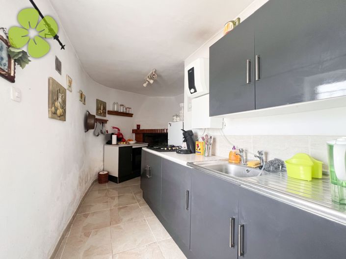 Image No.12-3 Bed Townhouse for sale