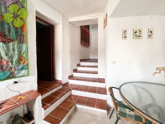 Image No.16-3 Bed Townhouse for sale