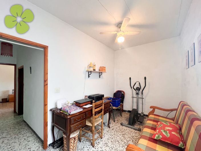 Image No.18-3 Bed Townhouse for sale