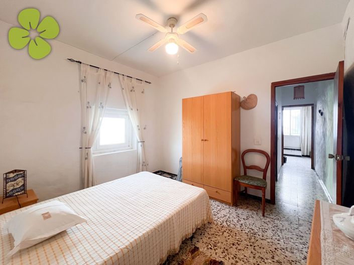 Image No.21-3 Bed Townhouse for sale