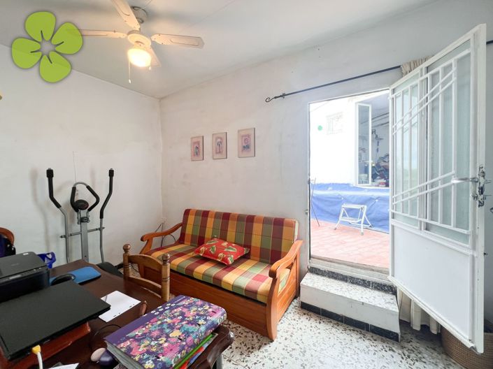 Image No.23-3 Bed Townhouse for sale
