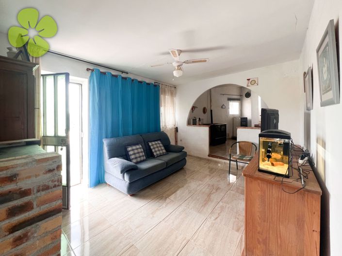 Image No.8-3 Bed Townhouse for sale