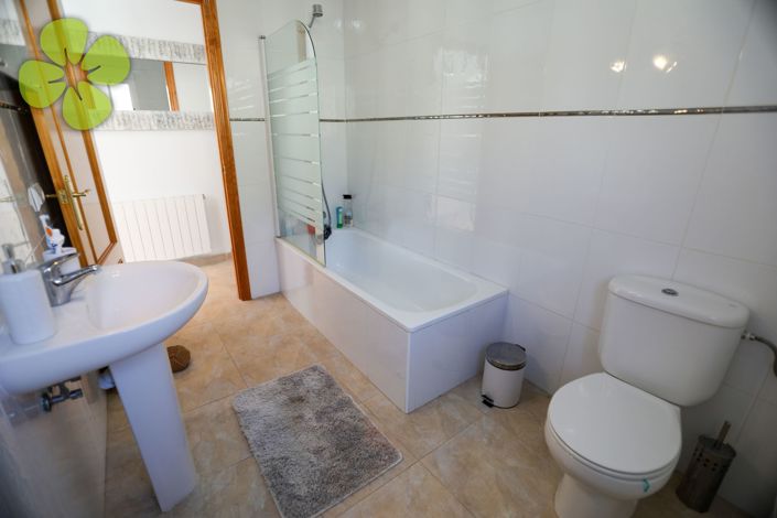 Image No.22-3 Bed Villa for sale