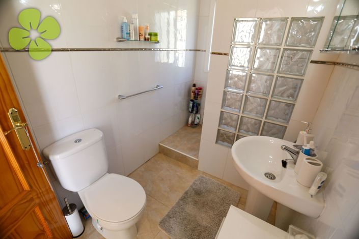 Image No.26-3 Bed Villa for sale