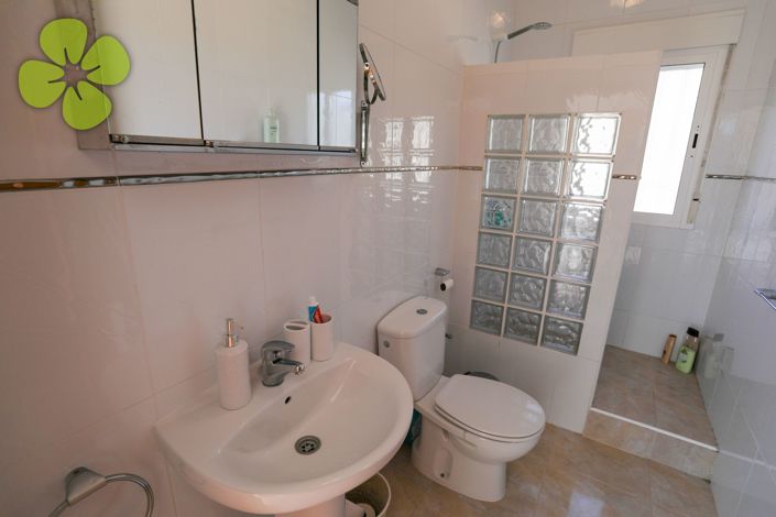 Image No.28-3 Bed Villa for sale