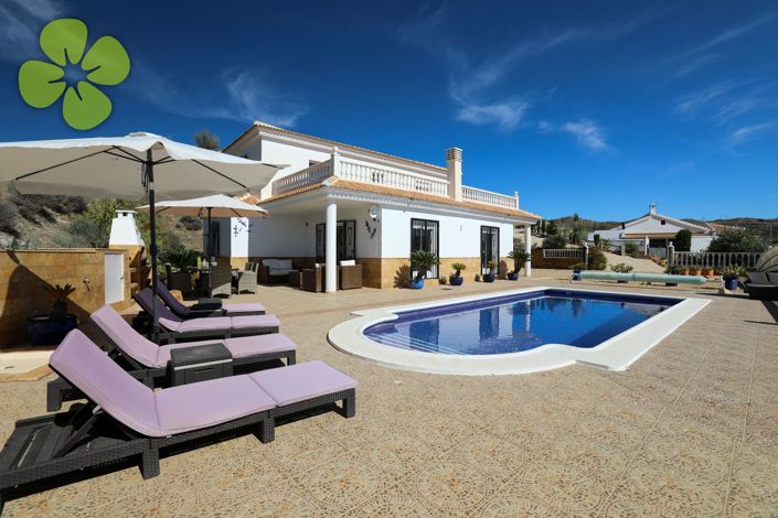 Image No.3-3 Bed Villa for sale