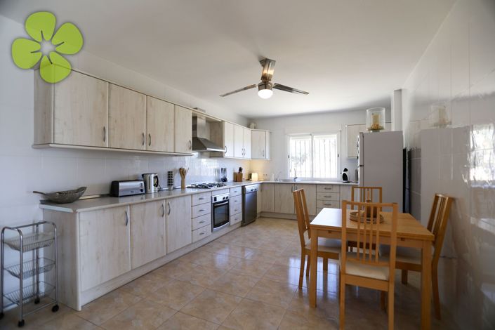 Image No.9-3 Bed Villa for sale