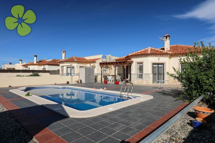 Image No.30-3 Bed Country House for sale