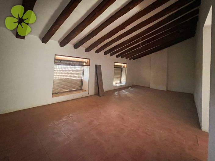 Image No.16-4 Bed Country House for sale