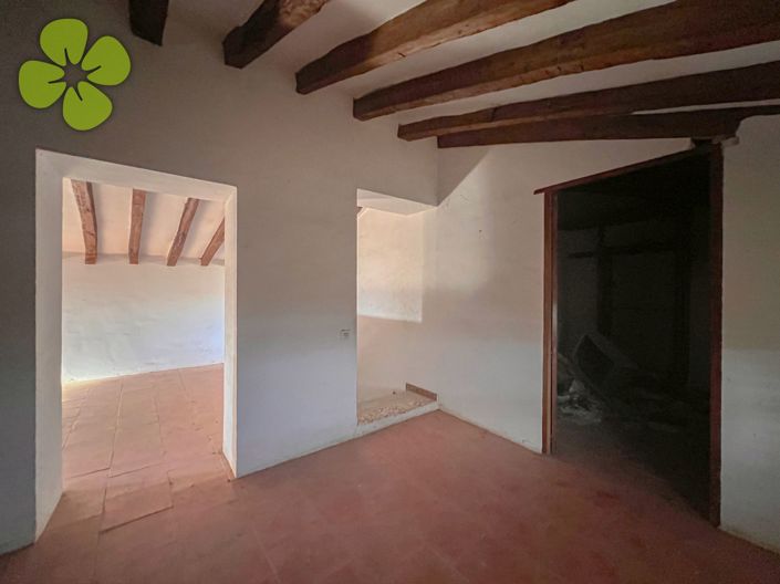 Image No.22-4 Bed Country House for sale