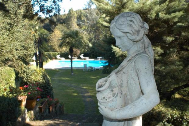 Image No.29-15 Bed Villa for sale