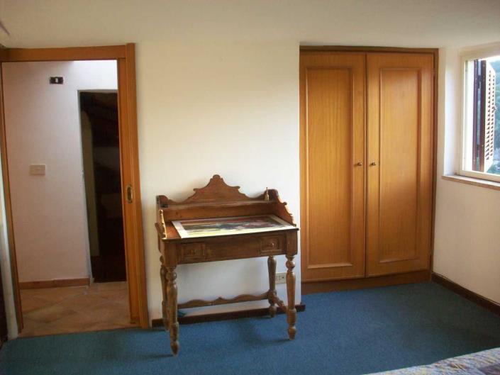 Image No.24-3 Bed Property for sale