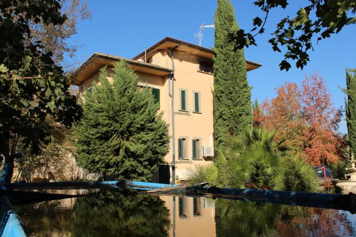 Image No.7-8 Bed Country House for sale