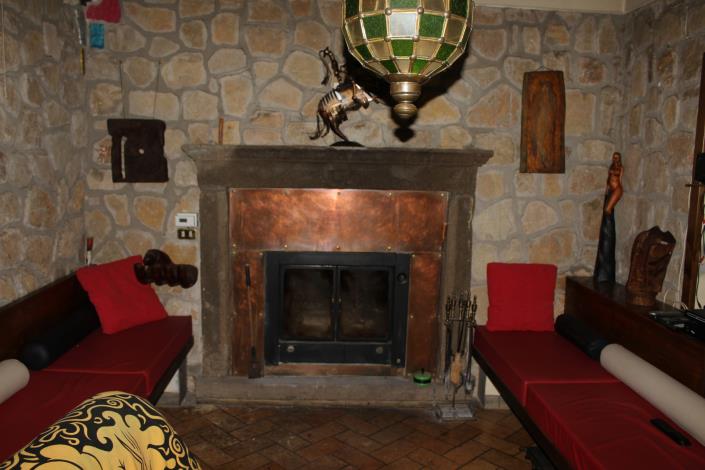 Image No.16-8 Bed Country House for sale