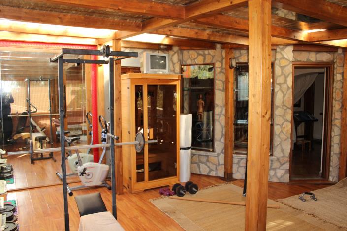 Image No.18-8 Bed Country House for sale