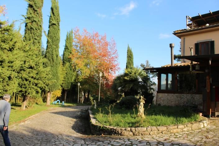 Image No.24-8 Bed Country House for sale