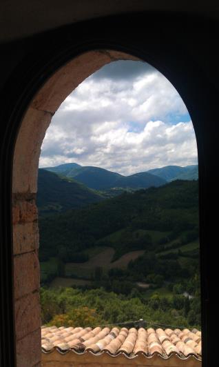 Image No.9-9 Bed Property for sale