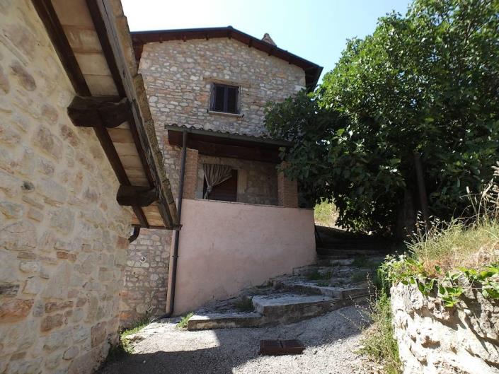 Image No.26-9 Bed Property for sale