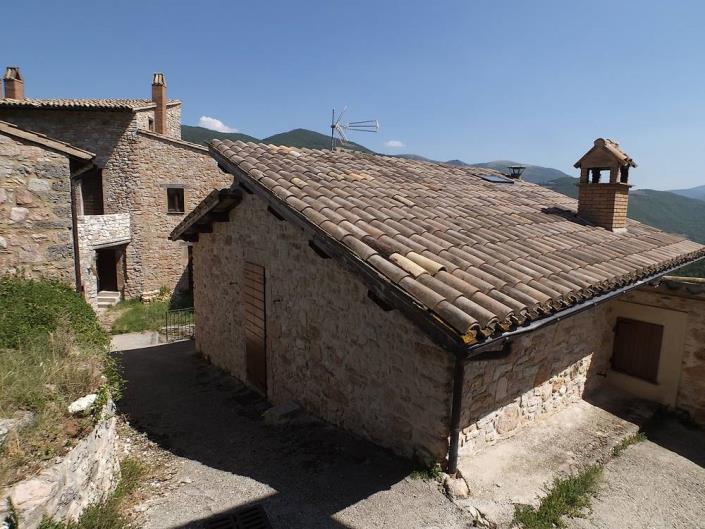 Image No.27-9 Bed Property for sale