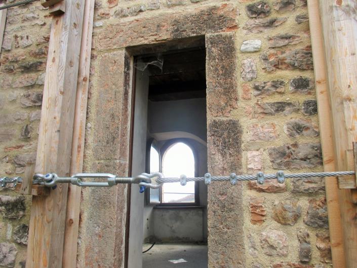 Image No.28-9 Bed Property for sale