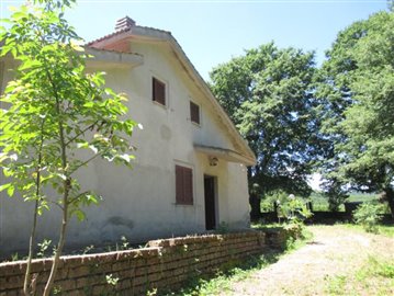 4 Bed Country House for sale