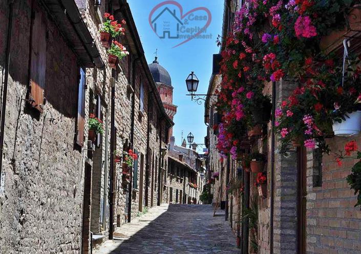 Image No.3-4 Bed Property for sale