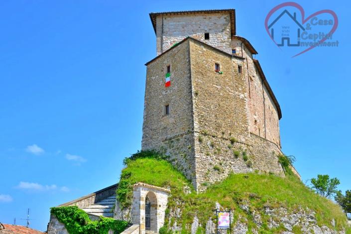 Image No.6-4 Bed Property for sale