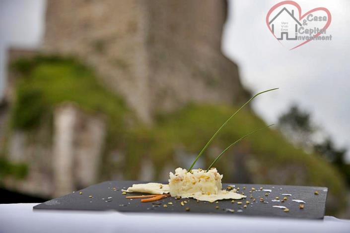 Image No.5-4 Bed Property for sale