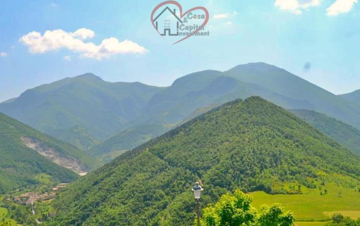 Image No.10-4 Bed Property for sale