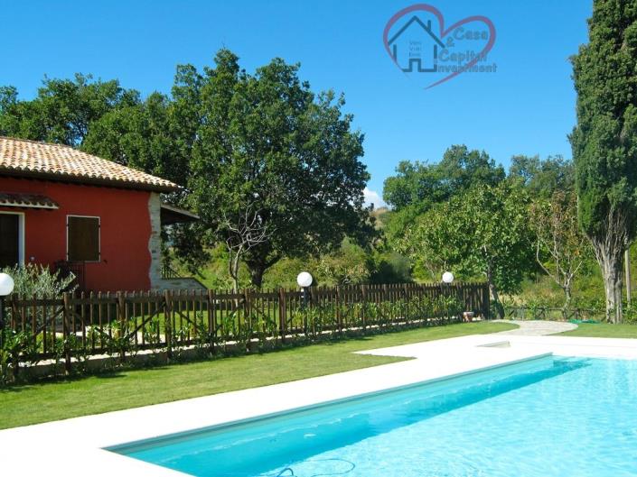 Image No.6-6 Bed Property for sale