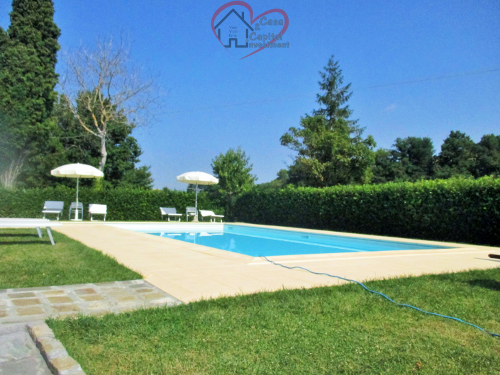 Image No.13-6 Bed Property for sale