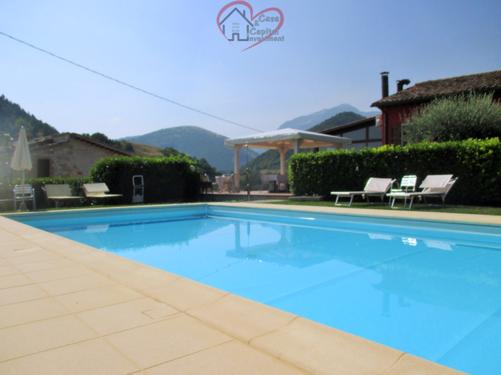 Image No.16-6 Bed Property for sale