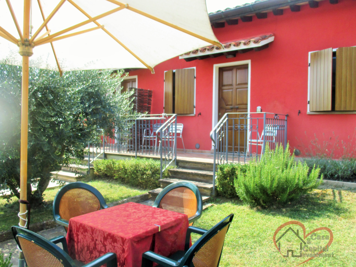 Image No.10-6 Bed Property for sale