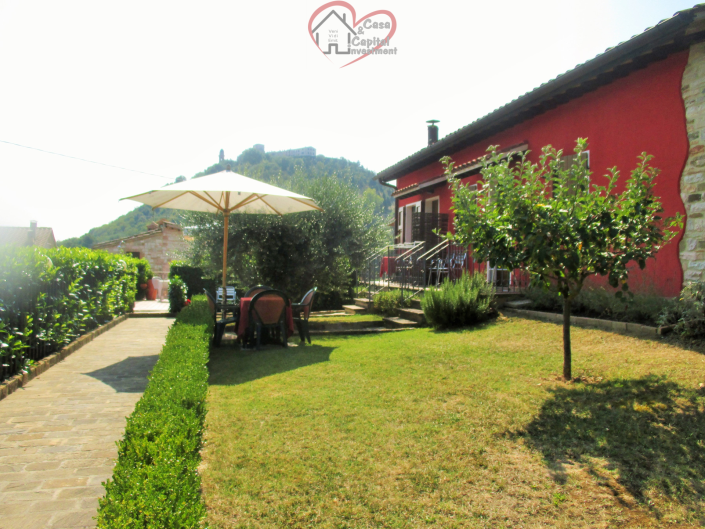 Image No.18-6 Bed Property for sale