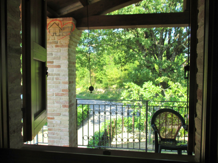 Image No.25-6 Bed Property for sale