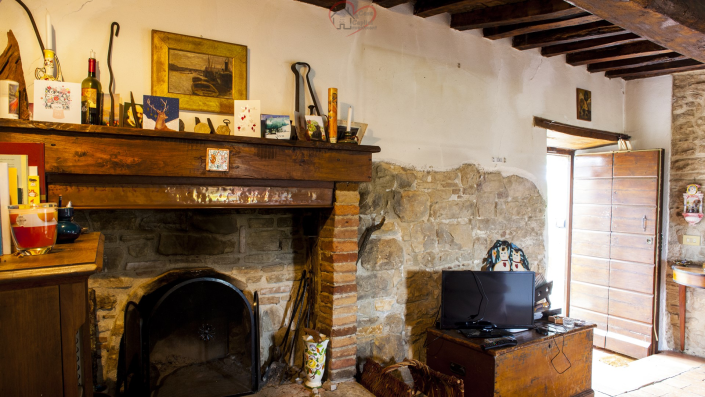 Image No.23-2 Bed Country House for sale